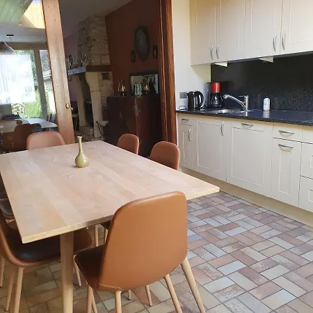 Holiday home Close To Centre, 3 Rooms, 2 Bathr & Wc, Free Parking & Wifi, Spacious Living Area & Kitchen Bruges